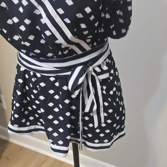 INC International Concepts Blue Wrap Tank Top - Picture 4 of 5